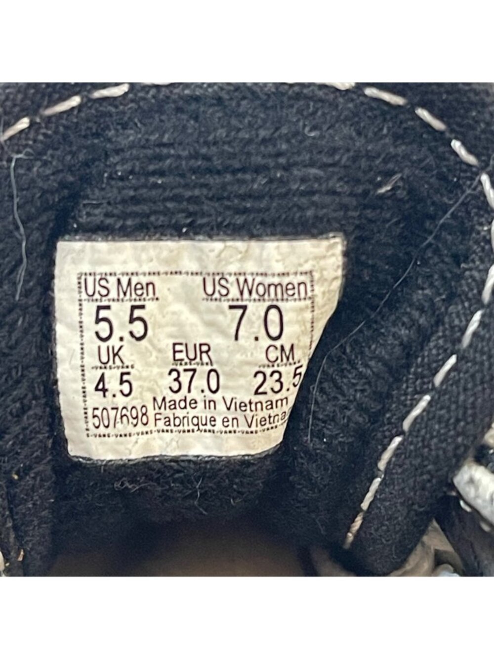 Vans Old Skool Black & White Classic Canvas Sneakers Women 7 Men 5.5 Unisex - Picture 12 of 12